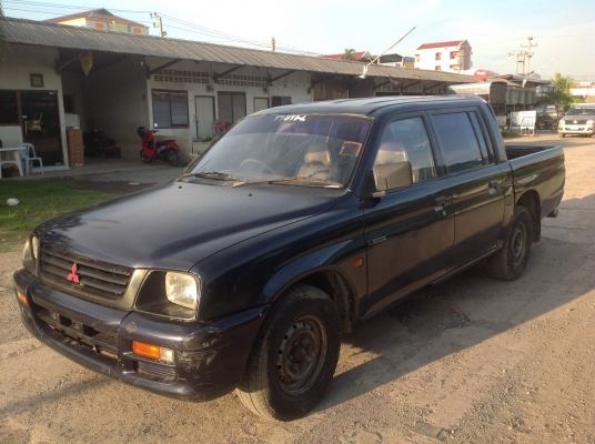 มิตซู L200 4ประตู มิตซู L200 4ประตู