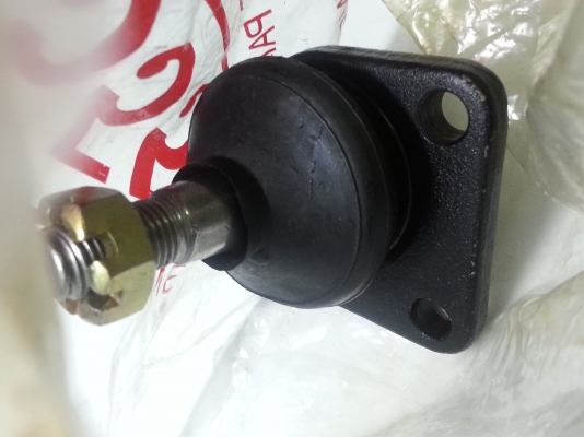 ขายลูกหมากปีกนกตัวล่าง โตโยต้า โคโรนา RT 100