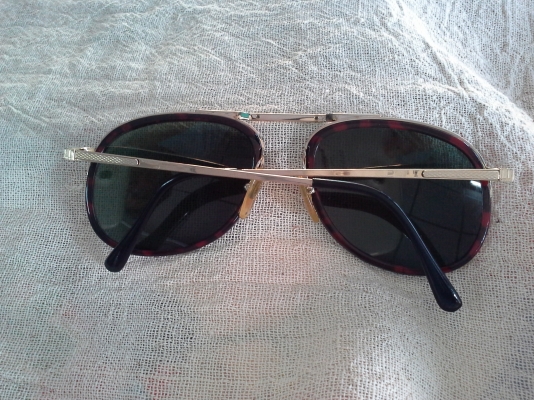 แว่นตาชนชั้นนำอังกฤษ DUNHILL made in England