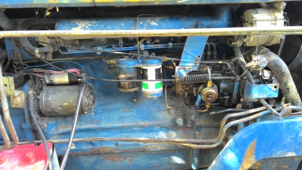 ขายรถไถ ฟอร์ด 8210 คาราโร่ พร้อมทะเบียน 0876743909