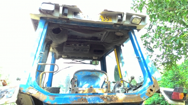 ขายรถไถ ฟอร์ด 8210 คาราโร่ พร้อมทะเบียน 0876743909