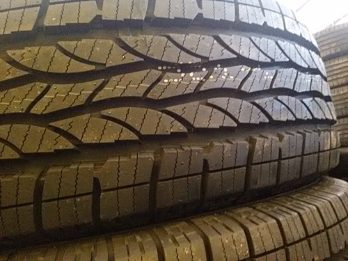 ขายยาง265/70/16 ปี 15 MAXXIS HT 770 เส้นละ 3600 ขายยาง265/70/16 ปี 15 MAXXIS HT 770 เส้นละ 3600