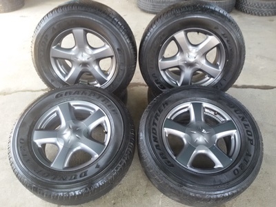 ขายล้อแม็กISUZU V Cross(สีกัล) ขอบ17ยาง265/65/17 ปี12  4 ล้อ