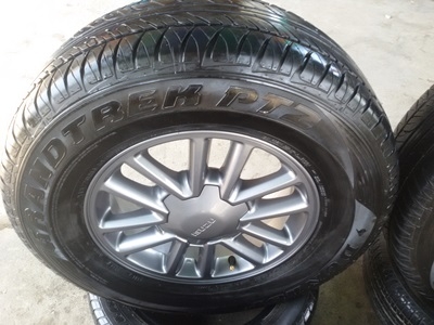 ขายล้อแม็กISUZU All New16 สีกัล ยาง245/70/16ปี2714 4 ล้อ