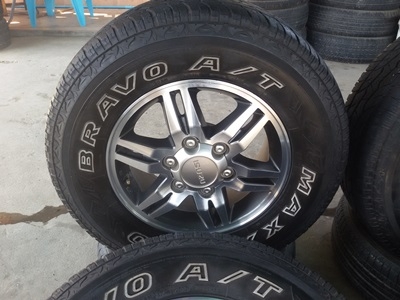ขายล้อแม็กISUZU HI Lender16 ยาง245/70/16   4 ล้อ
