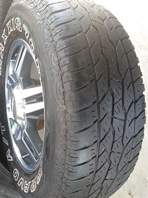 ขายล้อแม็กISUZU HI Lender16 ยาง245/70/16   4 ล้อ