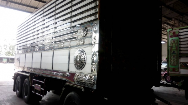 ขาย HINO MEGA 380 พ่วงแม่ลูก กระบะเนียมคอกเกษตรดั๊ม รถปี 54  ไมลวิ่ง 290,000 โล