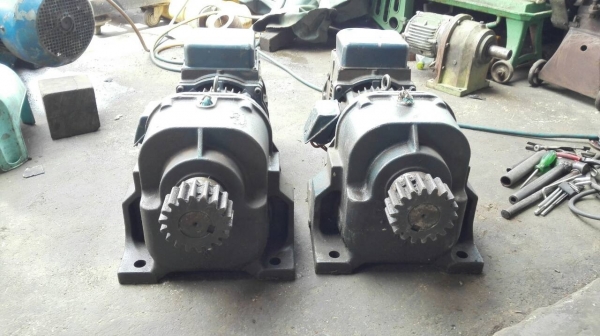 Sale>>มอเตอร์เกียร์ Mitsubishi 5 HP. Made in Japan ไฟ 380V. อัตราทด 1:43 วิ่งเงียบ มี 2 ตัว.โทร 089-2499-123 นครปฐม