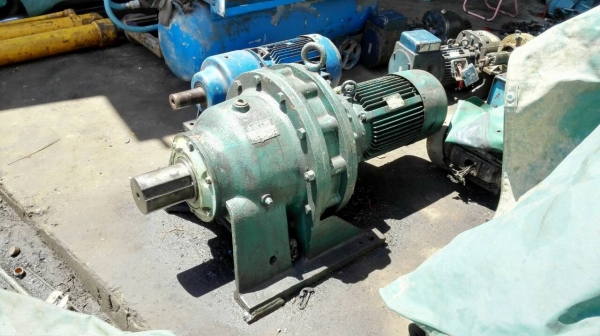 Sale>>มอเตอร์เกียร์ Sumitomo Cyclo Drive 15 HP. ไฟ 380 V. อัตราทด 1:289 ทดหนัก!! โทร 089-2499-123 นครปฐม