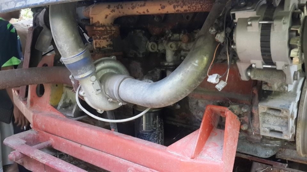 ขายรถเกี่ยวข้าวไทยเส็งยนต์ มดตะนอย ช่วงล่าง10 โซ่ดี ลูเลอร์9ล้อ เครื่องดี ho7cเทอร์โบว์ อุ้มปรับระดับ พร้อมใช้งานช่วงล่างเต็มตู้ดี ปั๊มไดกิ้น22