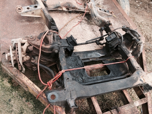 คัสซีไซโคลน L200 พร้อมชุดดิสหน้ายกแพ