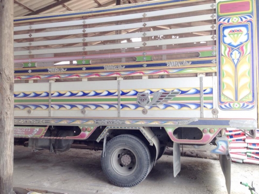 ขาย HINO FD 6 ล้อดั้ม 185 แรง