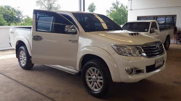 ขายกระวีโก้แชมป์ ปี57 2.5วิ่งน้อย4หมื่น กม. สภาพเดิมสวย หน้าเดิม เครื่องดี สภาพสวยพร้อมใช้งาน ภายในครบ ขายกระวีโก้แชมป์ ปี57 2.5วิ่งน้อย4หมื่น กม. สภาพเดิมสวย หน้าเดิม เครื่องดี สภาพสวยพร้อมใช้งาน ภายในครบ