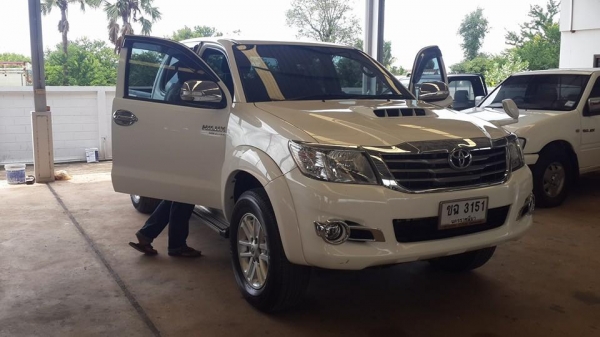 ขายกระวีโก้แชมป์ ปี57 2.5วิ่งน้อย4หมื่น กม. สภาพเดิมสวย หน้าเดิม เครื่องดี สภาพสวยพร้อมใช้งาน ภายในครบ ขายกระวีโก้แชมป์ ปี57 2.5วิ่งน้อย4หมื่น กม. สภาพเดิมสวย หน้าเดิม เครื่องดี สภาพสวยพร้อมใช้งาน ภายในครบ