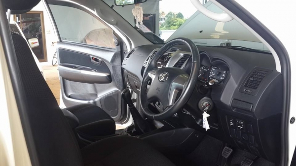 ขายกระวีโก้แชมป์ ปี57 2.5วิ่งน้อย4หมื่น กม. สภาพเดิมสวย หน้าเดิม เครื่องดี สภาพสวยพร้อมใช้งาน ภายในครบ ขายกระวีโก้แชมป์ ปี57 2.5วิ่งน้อย4หมื่น กม. สภาพเดิมสวย หน้าเดิม เครื่องดี สภาพสวยพร้อมใช้งาน ภายในครบ