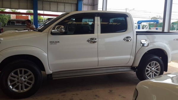 ขายกระวีโก้แชมป์ ปี57 2.5วิ่งน้อย4หมื่น กม. สภาพเดิมสวย หน้าเดิม เครื่องดี สภาพสวยพร้อมใช้งาน ภายในครบ ขายกระวีโก้แชมป์ ปี57 2.5วิ่งน้อย4หมื่น กม. สภาพเดิมสวย หน้าเดิม เครื่องดี สภาพสวยพร้อมใช้งาน ภายในครบ