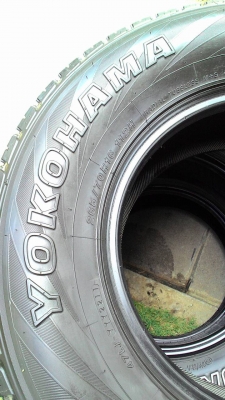 265/70R16 YOKOHAMA H/T-S มี 1 เส้น tel.081-427-3941
