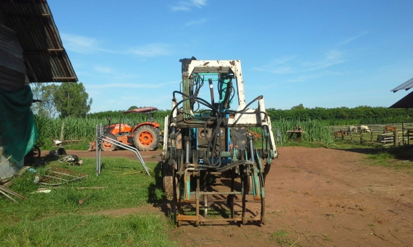 ขายแมสสี่390พร้อมคีบสภาพใช้งานได้ปกติรถเครื่องนิ่มสนใจดูรถก่อน