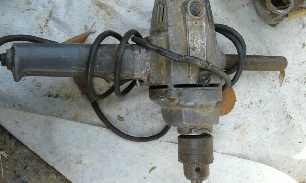 สว่านรอบช้าฮิตาชิ