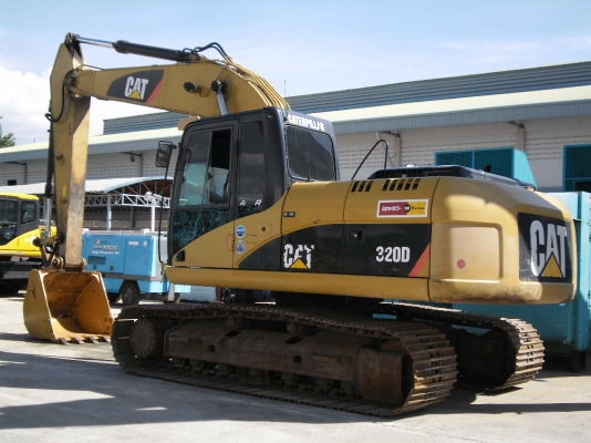 ขายรถแม็คโคร CAT 320D สนใจติดต่อ หนึ่ง 061-4194021‪