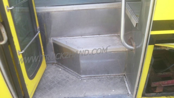 รถบัส ยี่ห้อ MITSUBISHI CANTER 24 ที่นั่ง เครื่อง 4D3  110Hp