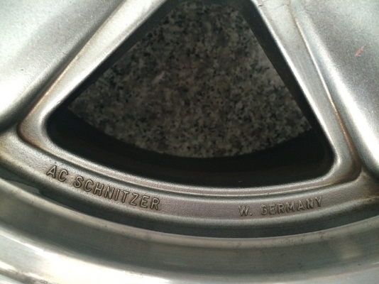 ขายลัอ AC Schnitzer. แท้ ใส่ BMW E30 E21 2002