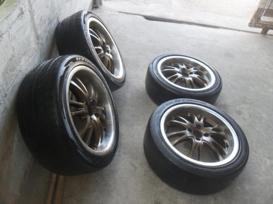 ล้อแม็ก 17นิ้ว 4รู100 พร้อมยาง สวยๆ 4 ล้อ ลดราคาเหลือ 4900 บาท