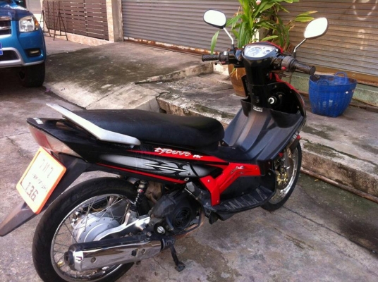 Nouvo ปี 51 ลายก้างปลา สีแดง ดำ รถบ้าน เครื่องเดิมๆ สวยๆ มีเล่ม เอกสารครบ