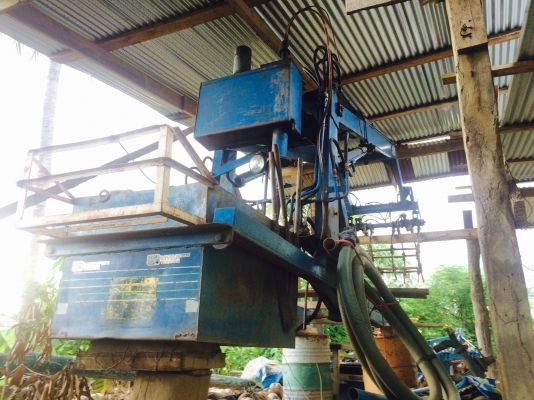 ขายเครื่องคีบอ้อยติดรถแทรกเตอร์ฟอร์ด สภาพดีมากพร้อมใช้งาน