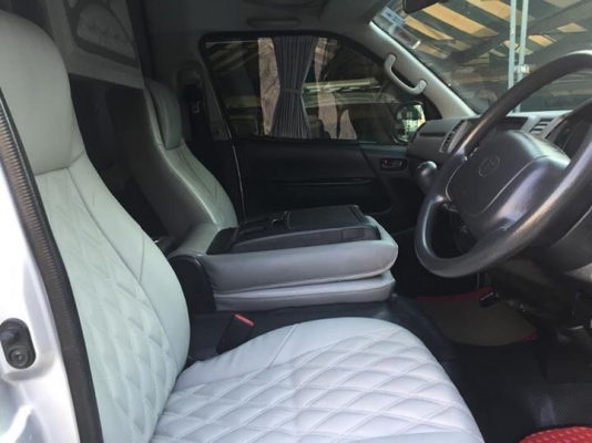 โทร0877758887นางเบสท์รถตู้ท่าพระขายรถตู้ดีเซล2.5ปี12. เกียMT