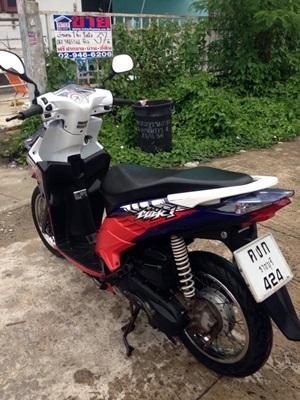 คลิกไอ 110 ตัวไมล์ขาว คลิกไอ 110 ตัวไมล์ขาว