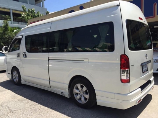 โทร0877758887 นางเบสท์รถตู้ท่าพระขายรถตู้ออโต้ติดแกดLPGปี11