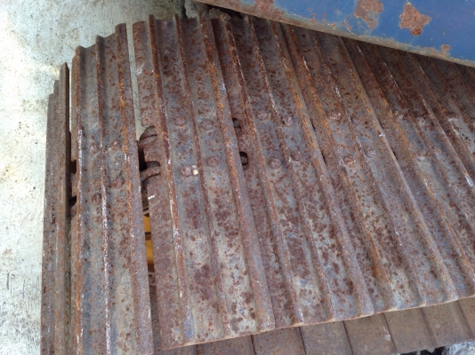 ขายด่วน KOMATSU PC60-3 รถนำเข้าจากญี่ปุ่นใบแทรคใหญ่สภาพสวย เครื่องปั้มดี  สนใจโทร 089-7462641  สุวรรณี  เผ่าพงศ์ษา