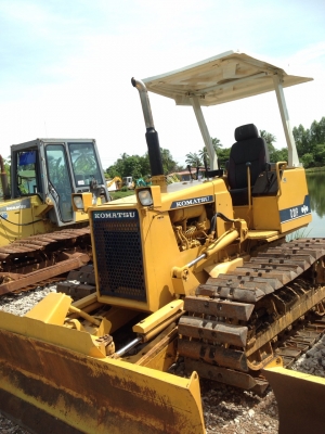 ขายด่วน รถดันดิน แทรคเตอร์  มีหลายรุ่น  MITSUBISHI BD2G  ,  KOMATSU  D20P   รถสวย สภาพดี  พร้อมใช้  ราคาโปรโมชั่น  สนใจโทร  089-7462641  สุวรรณี  เผ่าพงศ์ษา จ้า....