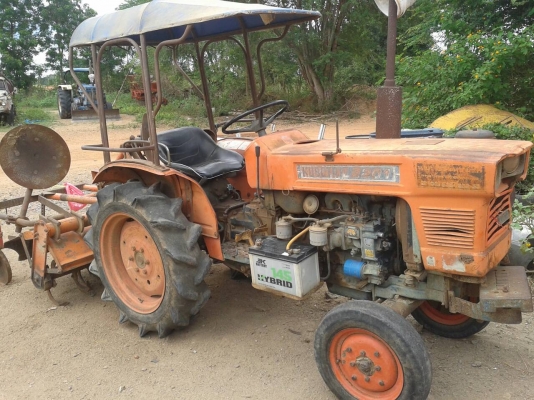 ขายรถไถพร้อมหางยกร่อง  ติดต่อ 089-0699030ด่วนเหลือ59000