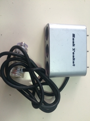 ที่จุดบุหรี่ 3ช่อง ยี่ห้อKashimura มีสวิตท์ ปิดเปิด มือ2 ญี่ปุ่น