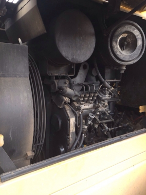 ขายรถตักKOMATSU รุ่น wa 100-3 พร้อมใช้งาน มีเอกสารพร้อม 950,000 ทวีเดช 081-970-1769