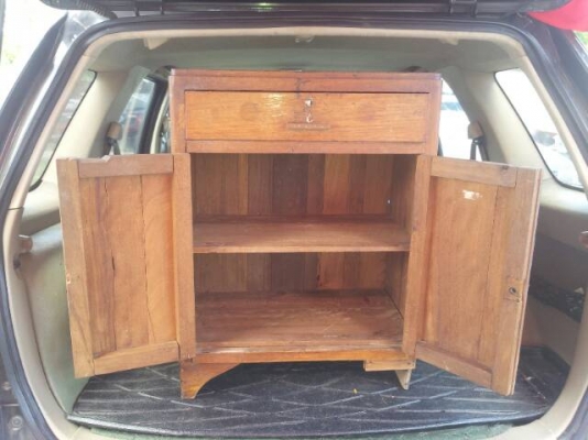 ตู้เก่าไม้สักทั้งหลัง ตู้เก่าไม้สักทั้งหลัง