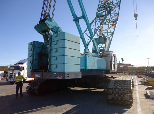 ขาย KOBELCO CKE2500 ขาย KOBELCO CKE2500