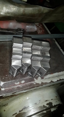 เครื่องญี่ปุ่น 5 ฟุต 3 เพลาเบรค อุปกรณ์ครบ ยกชุด 0814583376 เอก ปทุม เครื่องญี่ปุ่น 5 ฟุต 3 เพลาเบรค อุปกรณ์ครบ ยกชุด 0814583376 เอก ปทุม