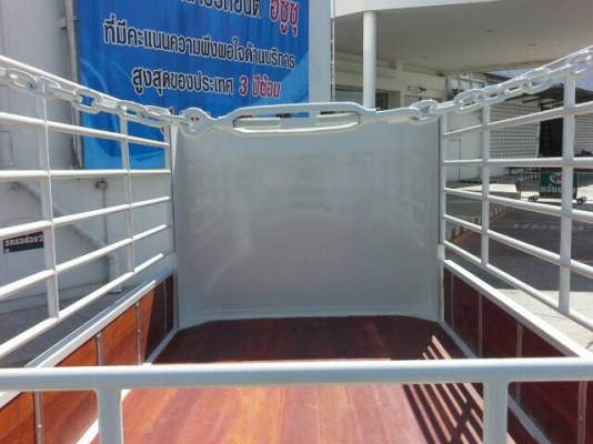 รถบรรทุก NLR 130  สีล้อรถไม่ติดเวลา รถใหม่