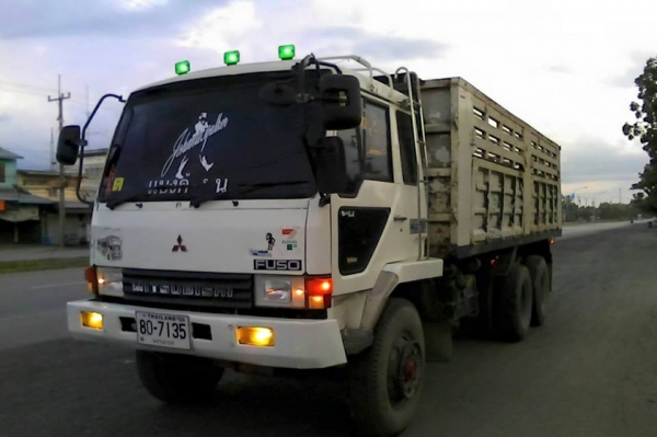 ขายดั้ม2เพลา MITSUBISHI FN527M-TF33&times;&times; เครื่อง220เทอร์โบ โลฮาย10สปีด แอร์เย็น สภาพพร้อมใช้งาน เอกสารพร้อมโอน สนใจโทร 090-8588220คุณนะ 093-3258446คุณบิว ID:narong498 หรือเข้าดูสินค้าอื่นๆได้ที่ www.truck.in.th/498 หรือเพจFacebook ณรงค์ ซื้อขายรถ