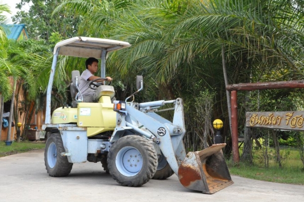 ขายรถตักเอวอ่อนFURUKAWA ดีเซล สูง3เมตร สวยเดิมจากญี่ปุ่น ยังไม่เคยใช้ในไทย 359,000เท่านั้น!!