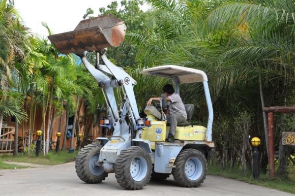 ขายรถตักเอวอ่อนFURUKAWA ดีเซล สูง3เมตร สวยเดิมจากญี่ปุ่น ยังไม่เคยใช้ในไทย 359,000เท่านั้น!!