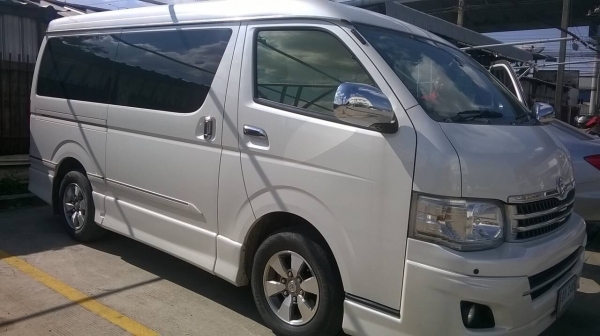 เปิดประมูลด่วนรถตู้โตโยต้า ปี 2012 รถสวย สภาพดี เปิดประมูลด่วนรถตู้โตโยต้า ปี 2012 รถสวย สภาพดี