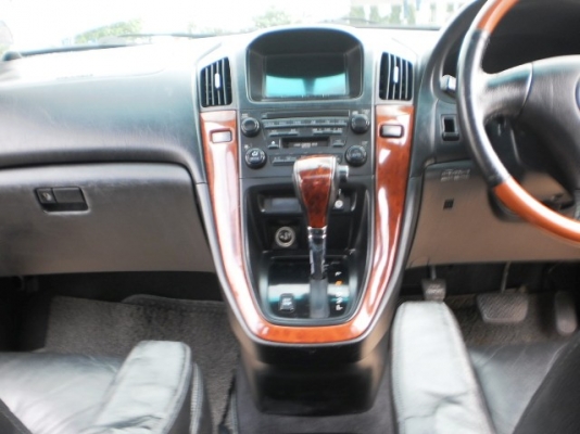 TOYOTA HARRIER 3.0 FOUR ปี 2003