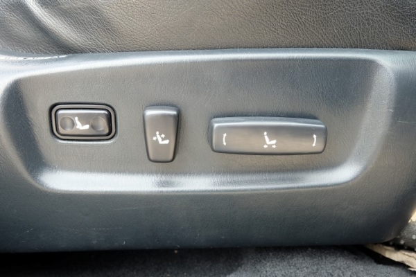 TOYOTA HARRIER 3.0 FOUR ปี 2003