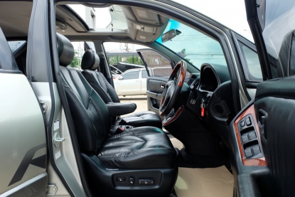 TOYOTA HARRIER 3.0 FOUR ปี 2003