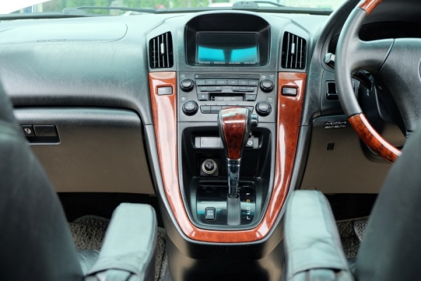 TOYOTA HARRIER 3.0 FOUR ปี 2003