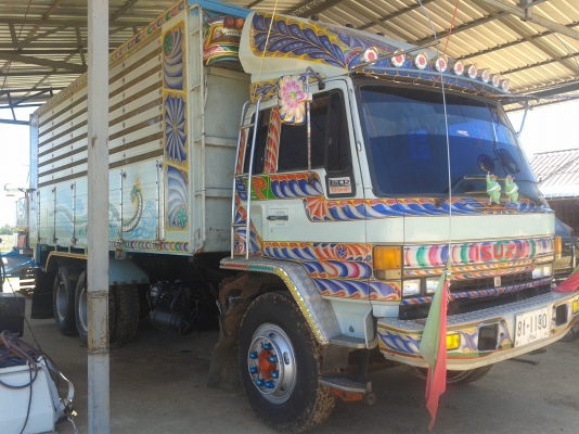 195เพลาเดียวดั้มรถห้างแท้ ต่อรองใด้ครับ เอกสารพร้อมโอน